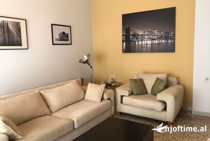 Shtepi me qera 3+1 ne Tirane - 800 Euro
