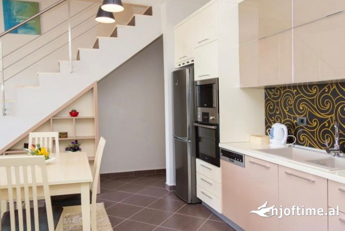 Casa in affitto 3+1 a Tirana - 1,000 Euro