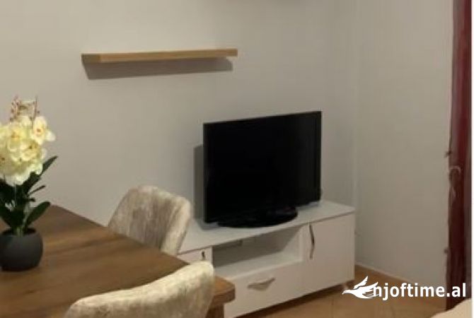 Shtepi me qera 2+1 ne Tirane - 600 Euro