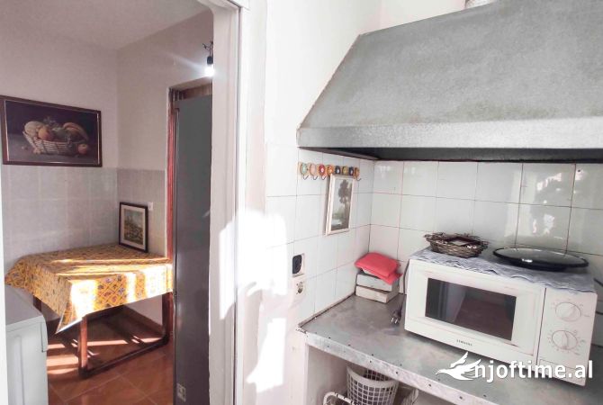 Shtepi me qera 2+1 ne Tirane - 651 Euro