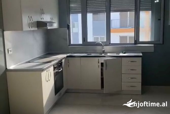 Shtepi me qera 2+1 ne Tirane - 301 Euro