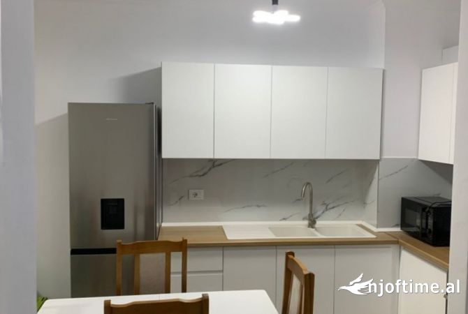Shtepi me qera 1+1 ne Tirane - 502 Euro