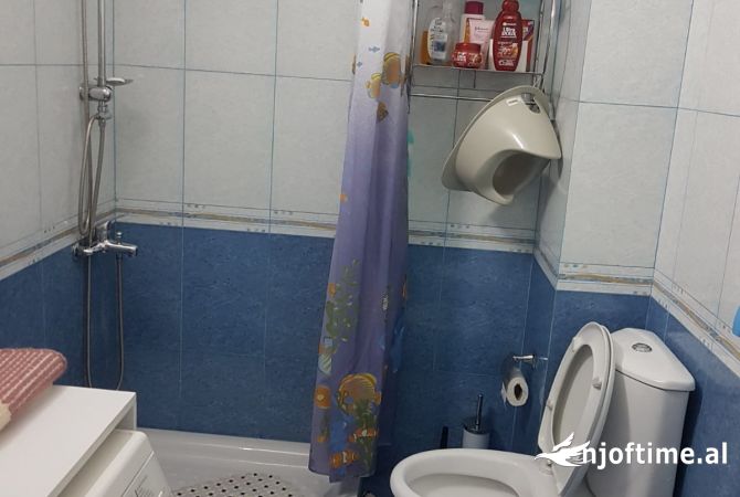 Shtepi me qera Apartament ne Tirane, 1+1, Mobilimi E mobiluar, Pagesa 452  Euro.