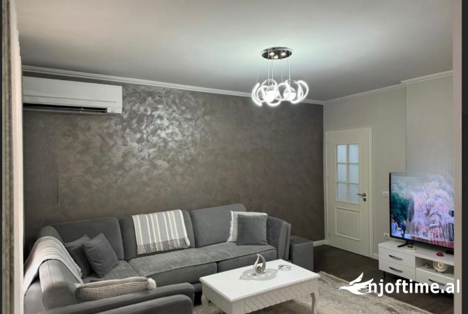 Shtepi ne shitje 2+1 ne Tirane - 295,000 Euro
