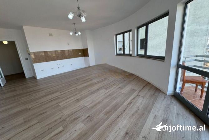 Shtepi ne shitje 1+1 ne Tirane - 147,000 Euro