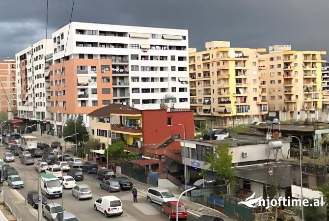 Shtepi me qera 2+1 ne Tirane - 382 Euro
