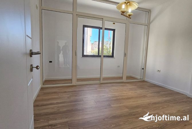 Shtepi ne shitje 1+1 ne Tirane - 132,000 Euro