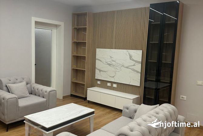 Shtepi ne shitje 2+1 ne Tirane - 180,000 Euro