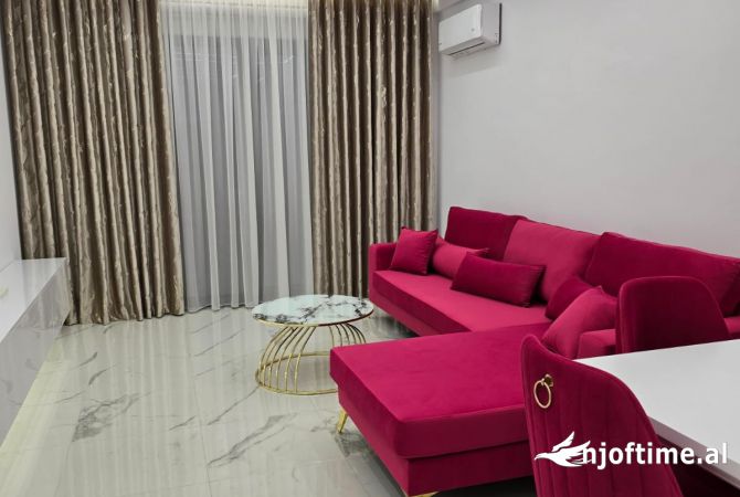 Shtepi me qera 1+1 ne Tirane - 649 Euro
