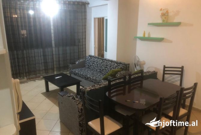 Shtepi me qera 2+1 ne Tirane - 401 Euro