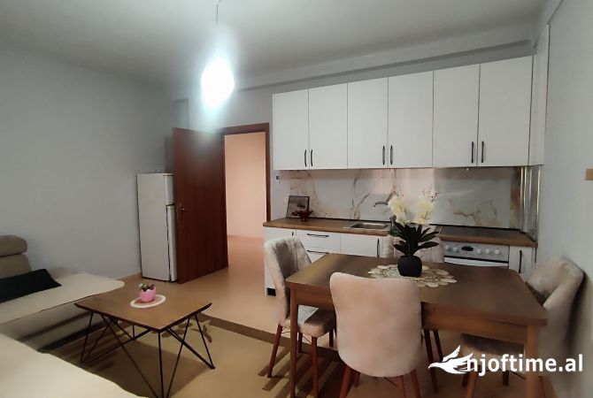 Shtepi me qera 2+1 ne Tirane - 500 Euro