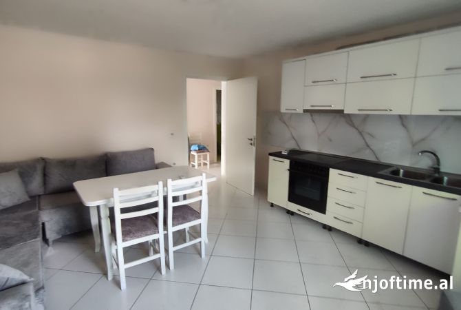 Shtepi me qera 3+1 ne Tirane - 700 Euro