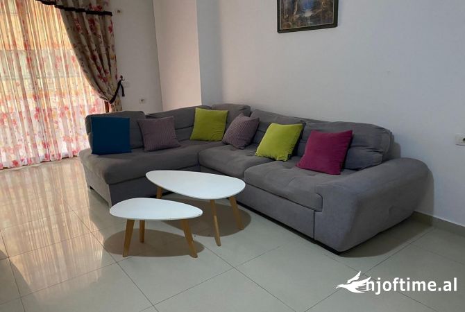Shtepi me qera 2+1 ne Tirane - 500 Euro