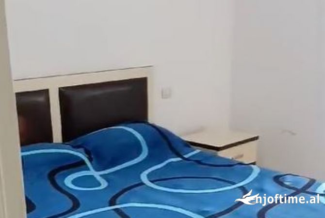 Shtepi me qera 2+1 ne Tirane - 450 Euro