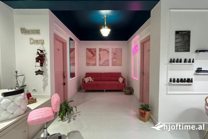 Ambient biznesi me qera 3+1 ne Tirane - 850 Euro