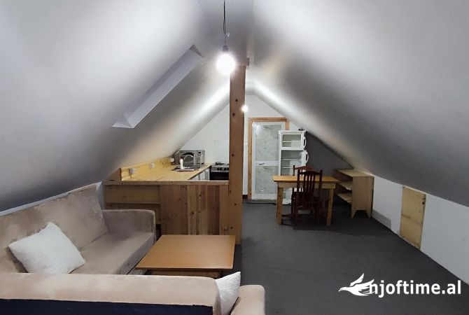 Shtepi me qera 1+1 ne Tirane - 400 Euro