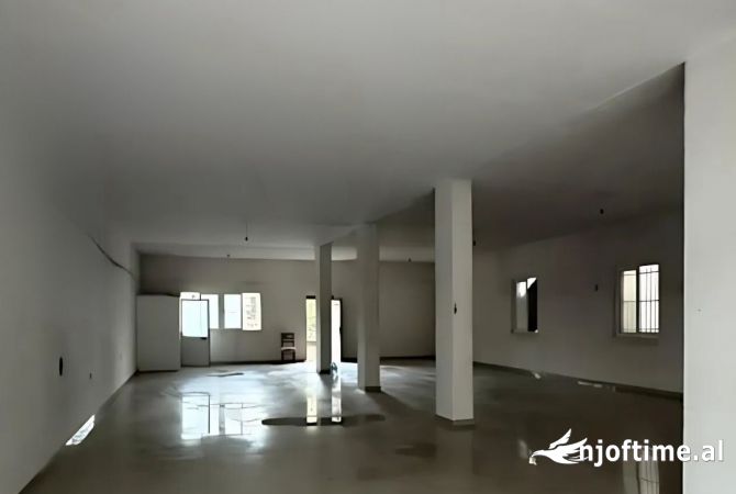 Ambient biznesi me qera 1+1 ne Tirane - 1,000 Euro