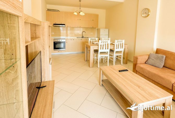 Shtepi me qera 2+1 ne Tirane - 650 Euro