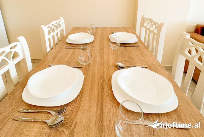 Shtepi me qera Apartament ne Tirane, 2+1, Mobilimi E mobiluar, Pagesa 650  Euro.