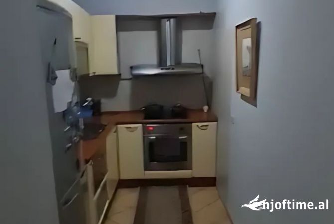 Shtepi me qera 1+1 ne Tirane - 570 Euro