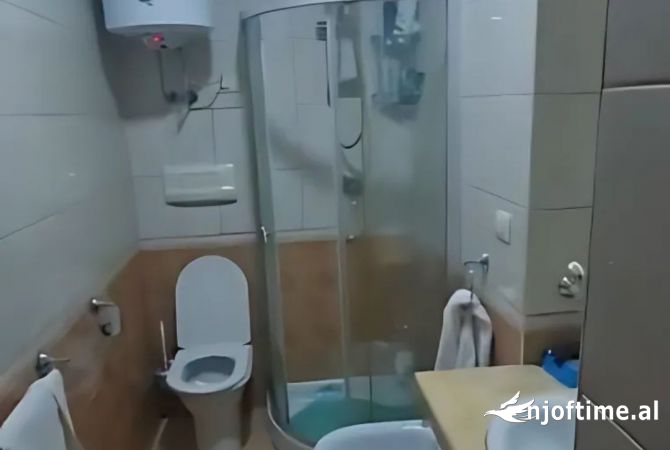 Shtepi me qera Apartament ne Tirane, 1+1, Mobilimi E mobiluar, Pagesa 570  Euro.