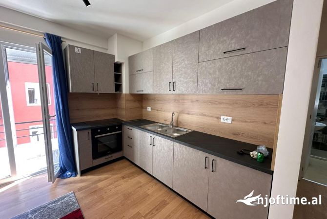 Shtepi me qera 1+1 ne Tirane - 550 Euro