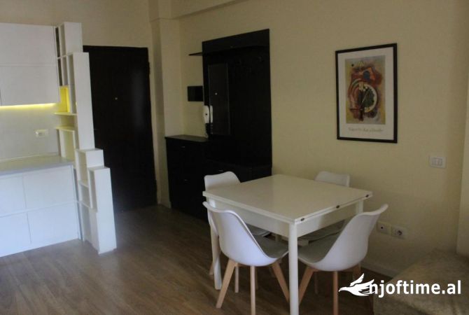 Shtepi me qera 2+1 ne Tirane - 600 Euro