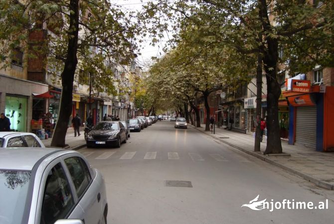Shtepi me qera 2+1 ne Tirane - 700 Euro