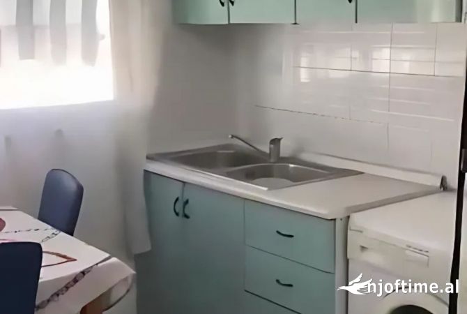 Shtepi me qera Garsoniere ne Tirane - 370 Euro