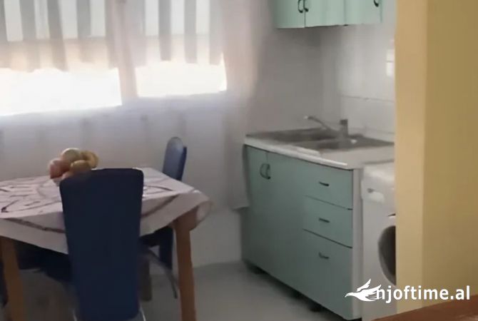 Shtepi me qera Garsoniere ne Tirane - 370 Euro