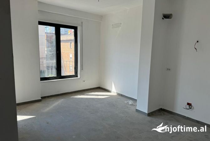 Shtepi me qera 1+1 ne Tirane - 450 Euro