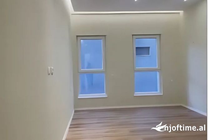 Apartament 2+1 me qera - Maternireti i ri (VR111)