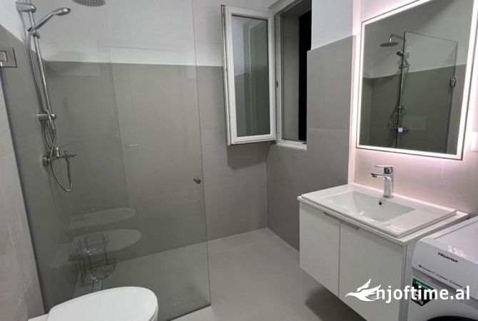 Shtepi me qera Apartament ne Tirane, 2+1, Mobilimi E mobiluar, Pagesa 650  Euro.