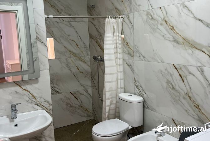 Shtepi me qera Apartament ne Tirane, 1+1, Mobilimi E mobiluar, Pagesa 400  Euro.