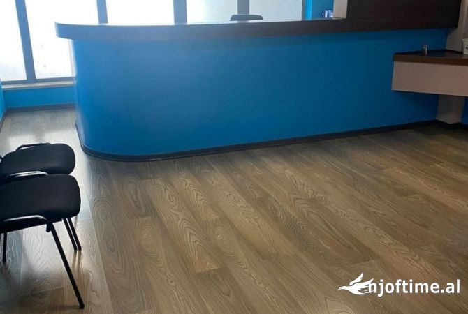 Ambjent biznesi me qera 3+1 ne Tirane - 3,000 Euro