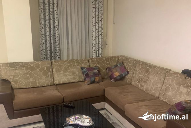 Shtepi me qera 1+1 ne Tirane - 400 Euro