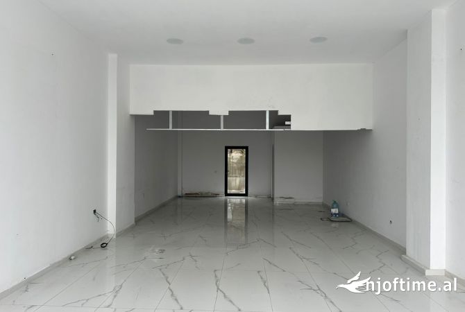 Ambient biznesi me qera 1+1 ne Tirane - 500 Euro
