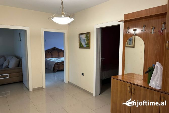 Shtepi me qera Apartament ne Tirane, 2+1, Mobilimi E mobiluar, Pagesa 652  Euro.