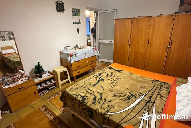Shtepi me qera Apartament ne Tirane, 2+1, Mobilimi E mobiluar, Pagesa 499  Euro.