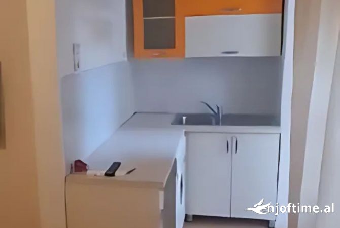 Shtepi me qera 2+1 ne Tirane - 600 Euro