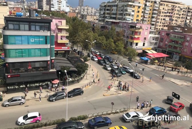 Shtepi me qera 2+1 ne Tirane - 700 Euro