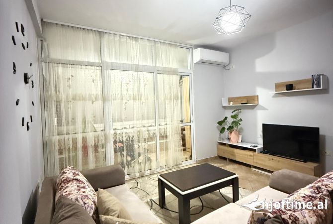 Shtepi me qera 1+1 ne Tirane - 451 Euro