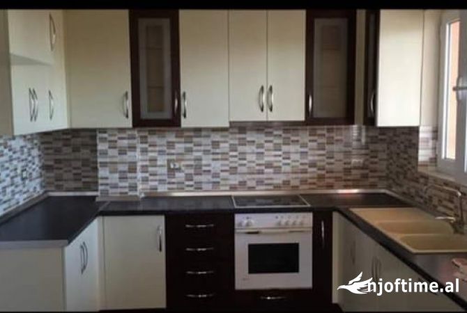 Shtepi me qera 2+1 ne Tirane - 499 Euro