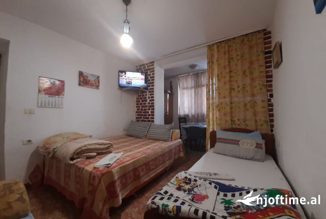 Shtepi me qera 1+1 ne Tirane - 400 Euro