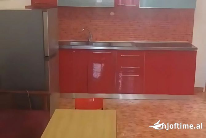 Shtepi me qera 1+1 ne Tirane - 250 Euro