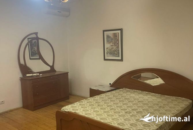 Shtepi me qera 1+1 ne Tirane - 400 Euro
