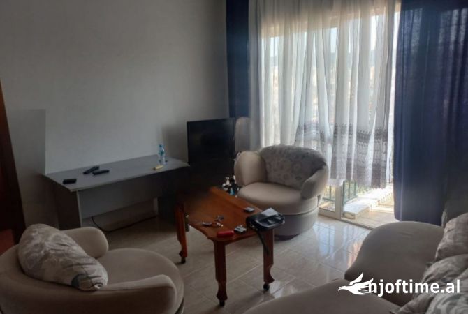Shtepi me qera 1+1 ne Tirane - 350 Euro