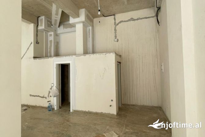 Ambient biznesi me qera 1+1 ne Tirane - 1,000 Euro