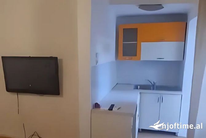 Ambient biznesi me qera 3+1 ne Tirane - 550 Euro