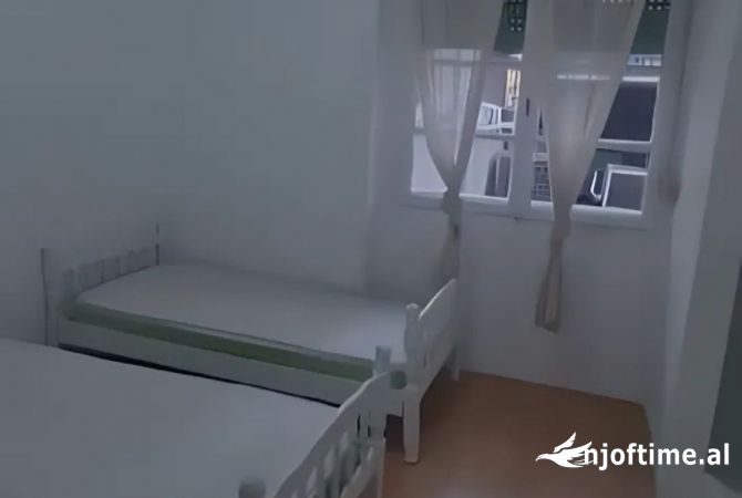 Ambient biznesi per zyra - Sheshi Wilson (VR111)